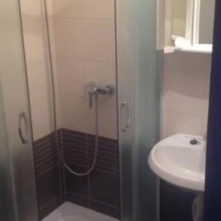 Jurkovi - One Bedroom With Balcony דירה פירובאץ